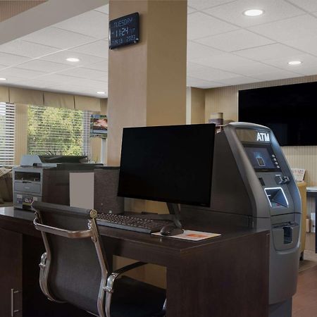 Quality Inn & Suites Chambersburg Ngoại thất bức ảnh