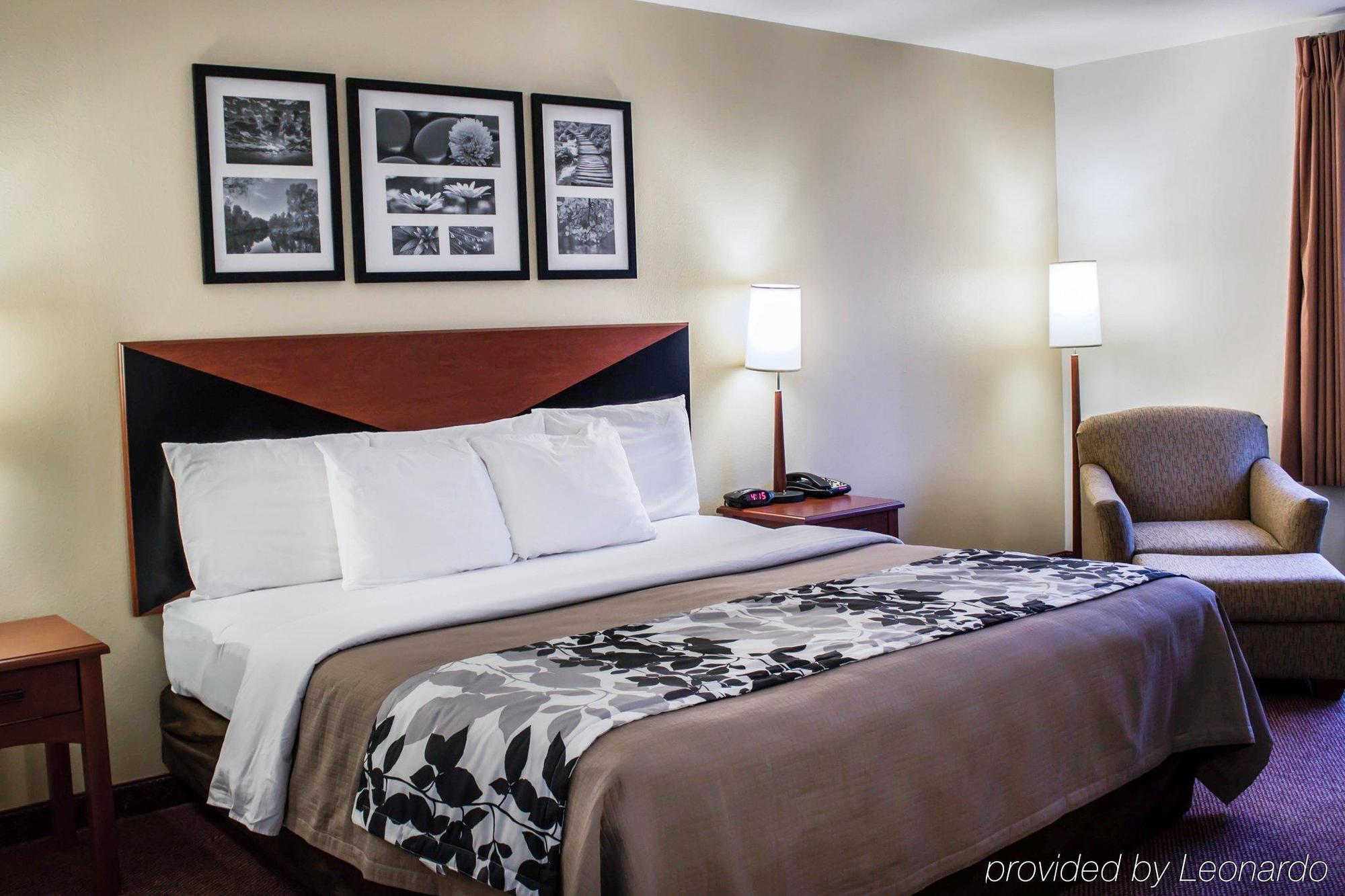 Quality Inn & Suites Chambersburg Ngoại thất bức ảnh