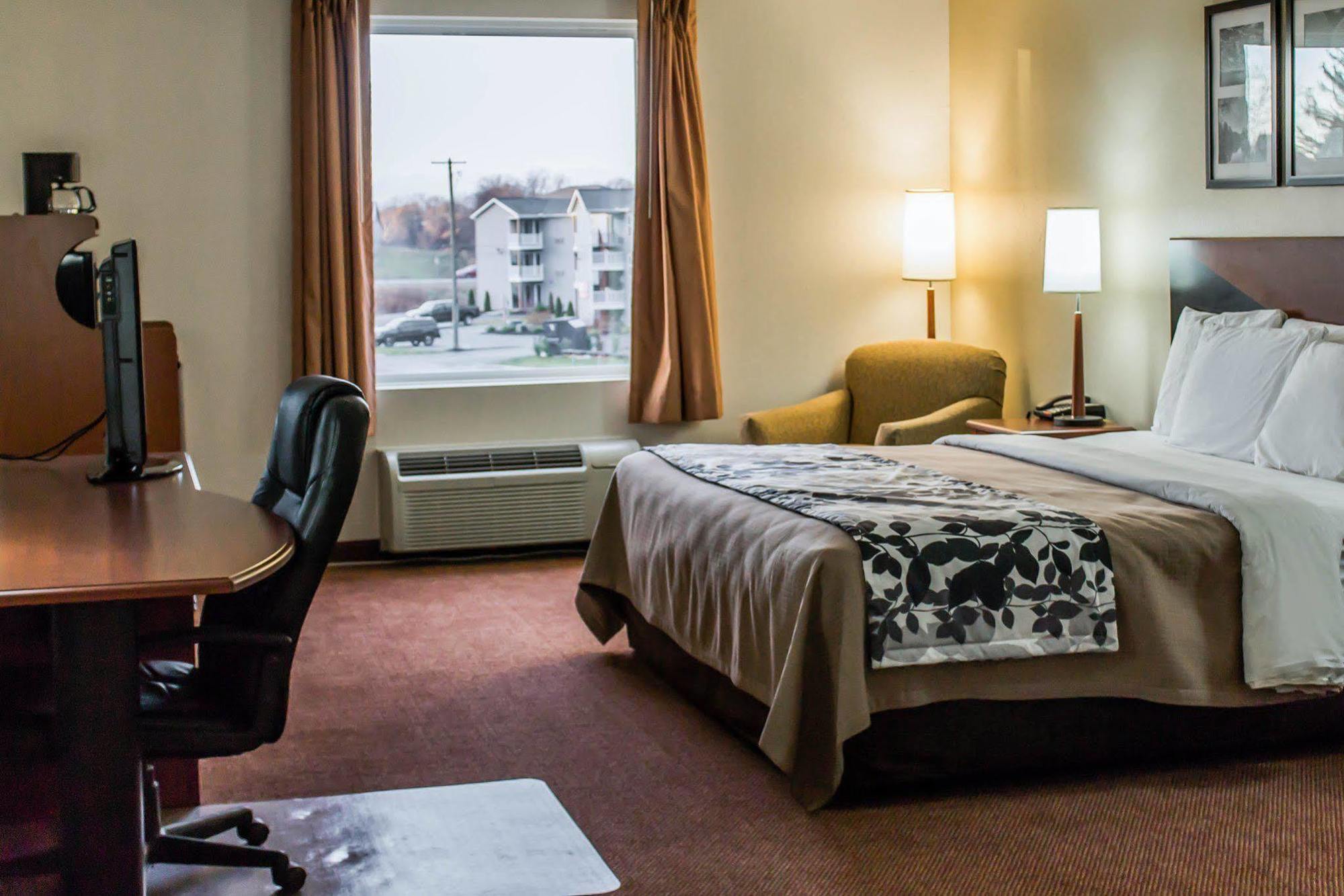 Quality Inn & Suites Chambersburg Ngoại thất bức ảnh